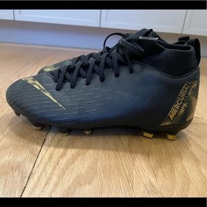 Nike Mercurial X Soccer Cleats, Size US 1